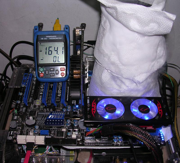 AMD Phenom II X2 555BE Extreme Overclocking 2 FullSetup