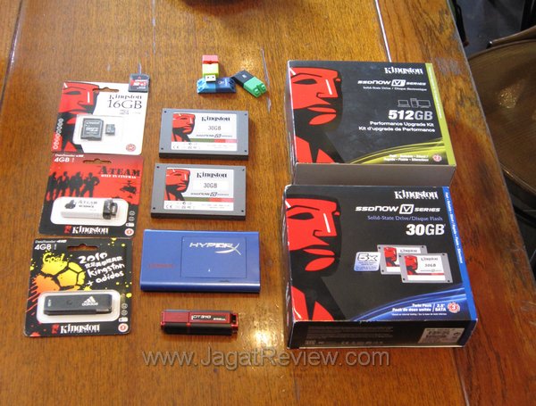 Produk-Produk Unggulan Kingston Tahun 2010 3 barang