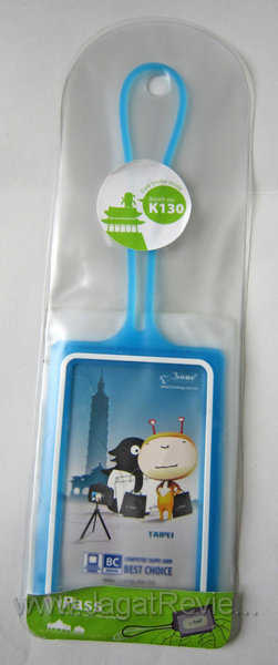 sampai sekarang ga tau fumgsinya apa tapi kayaknya tempat naroh kartu