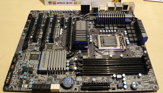 Gigabyte P67A-UD5 Gigabyte P67A-UD5