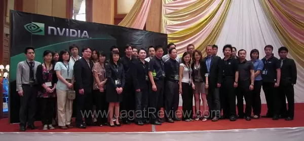 nvidia_regional_press_conference_photo Staff dan partner NVIDIA berfoto bersama