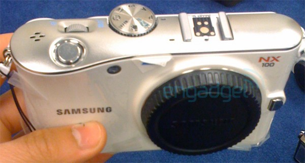 samsung-nx100-white samsung nx100 white