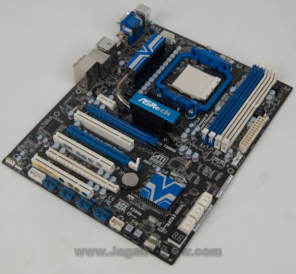Asrock890GX_Extreme3_OverView1