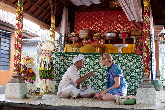 Cerita Inspiratif dari Eat, Pray, Love 7 Liz in Bali