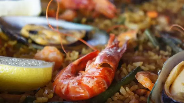 Paella Food Festival: Hidangan Nasi dengan Bumbu Termahal di Dunia 6 Paella