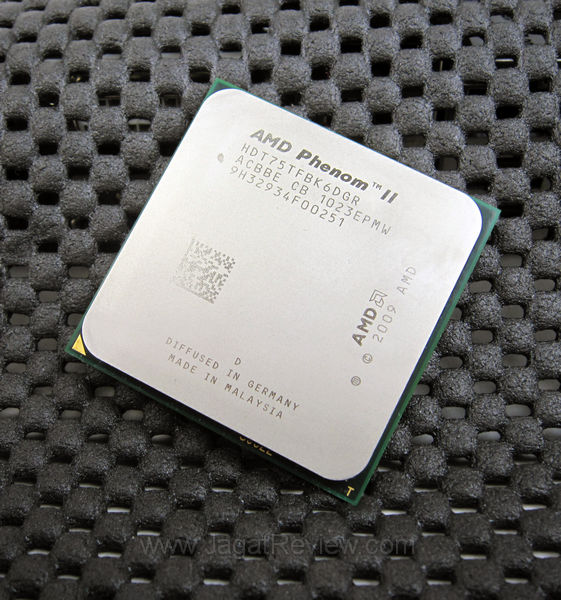 Overclocking AMD Phenom II X6 1075T 10 amd phenom 1075t athlon ii x4 645 1075t photoshot1
