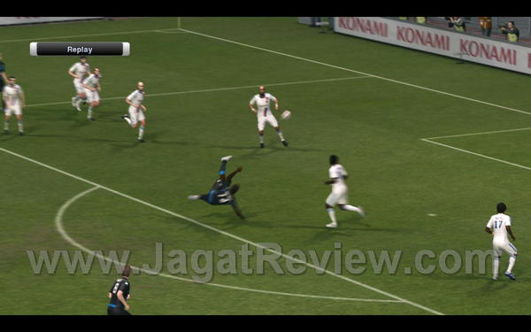 pes2011 2010 10 28 23 02 30 80 R