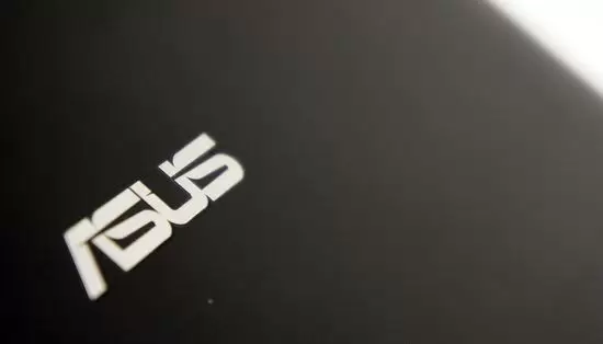 Asus Eee Pc Seashell 1015T: Netbook Berbasis Prosesor AMD 3 Asus Eee Pc Seashell