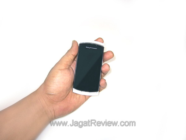 Sony Ericsson Vivaz Pro: The Last Symbian 1 IMG 7854 R