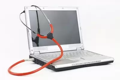 7 Cara Memperlakukan Laptop/Notebook yang Benar 5 laptop battery life 01