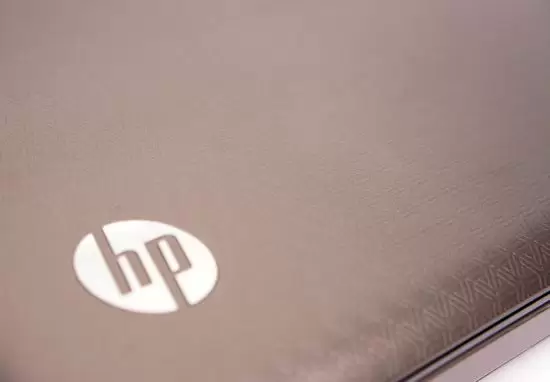 HP G42-360TX: Notebook Cantik dengan Performa Mumpuni 12 HP G42