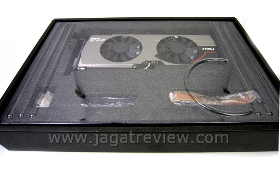 Preview MSI N580GTX Lightning 4 IMG 1133