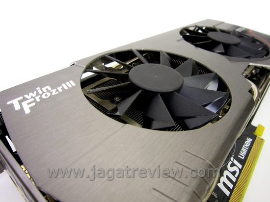 Preview MSI N580GTX Lightning 7 IMG 1136