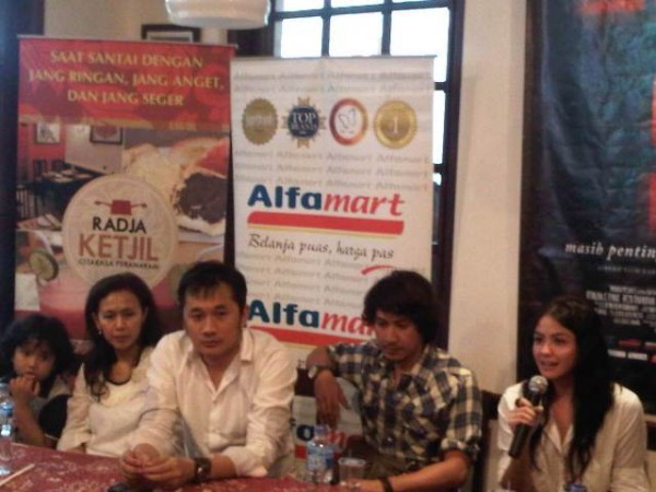 Press Konference tanda Tanya