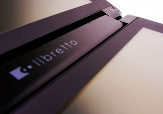 Toshiba Libretto W100: Notebook dengan Dual Multitouchscreen 4 Toshiba libretto W100