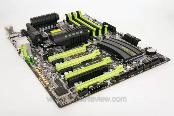 Review-Gigabyte G1.Assassin: High-end Gaming in “Military” Style, Part 2 (Performance) 10 gigabyte g1 assassin board 11