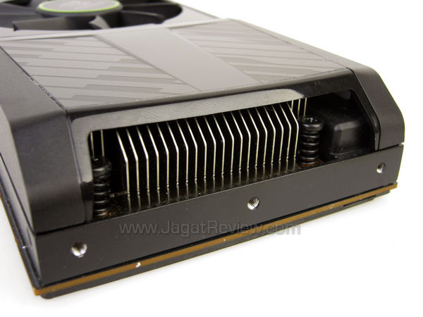 nvidia gtx 590 outake nvidia gtx 590 outake