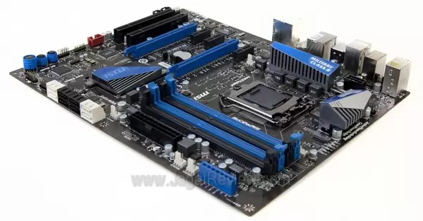 Review MSI P67A-GD65: High End dengan Segudang Fitur 1 Board Overview New3
