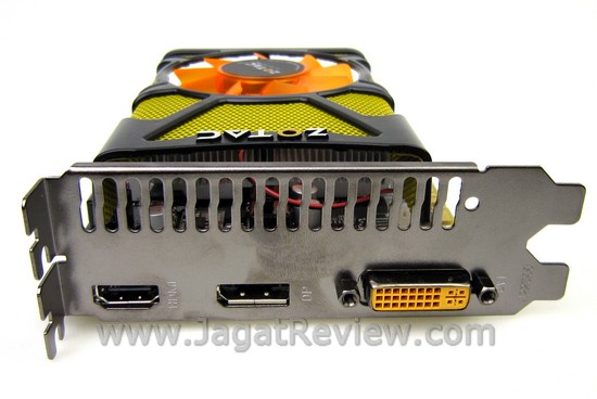 Review Zotac GT 440: Fermi Entry Level dengan Desain Khas Zotac 3 IMG 0101