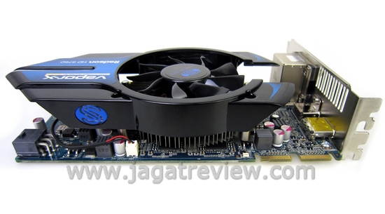 Review Sapphire HD 5750 Vapor-X: VGA Mainstream dengan Teknologi HSF Vapor Chamber 3 IMG 0995