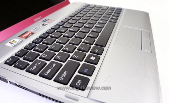 SONY DSC Sony Vaio VPCYB15AGP 9