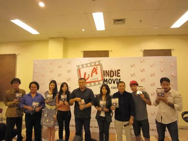 artis dan produser pembicara LA LIGHTS Indie Movie 2011 artis dan produser pembicara LA LIGHTS Indie Movie 2011
