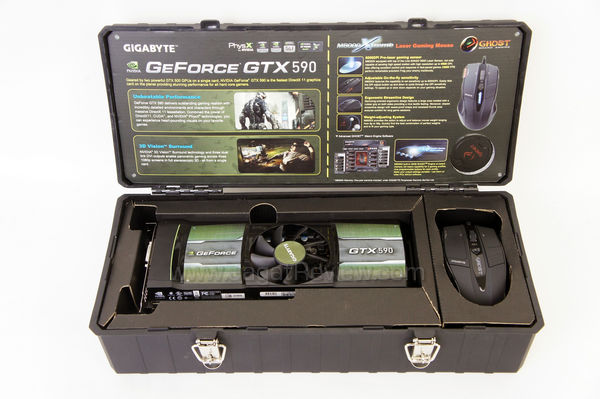 gigabyte gtx 590 inside box first sight