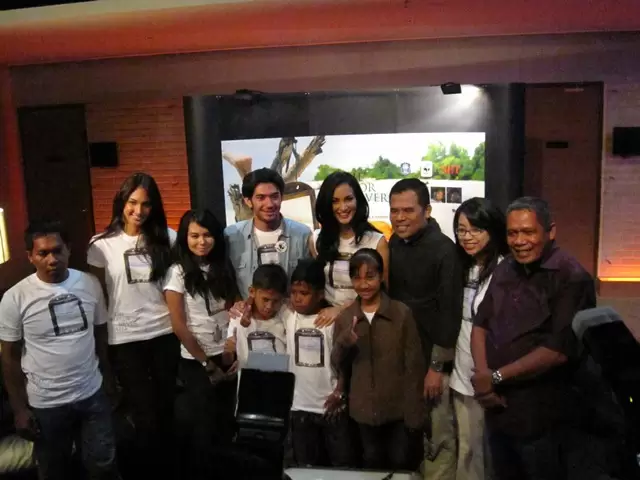The Mirror Never Lies: Kerja sama dalam Mempromosikan Keindahan Wakatobi 5 preskon The Mirror Never Lies