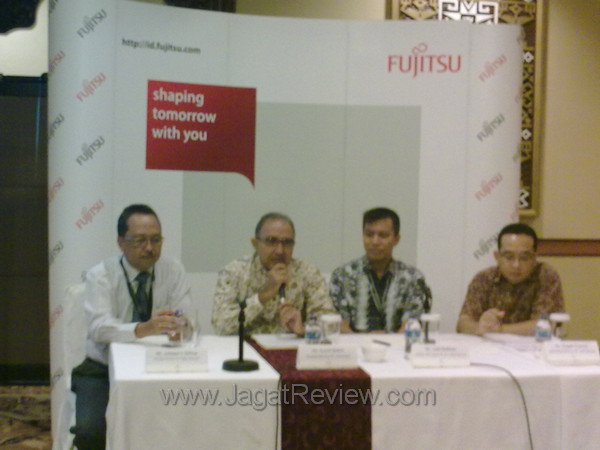 Fujitsu Implementasikan SAP Bussiness One untuk Ciracasindo Perdana 7 02052011253 R