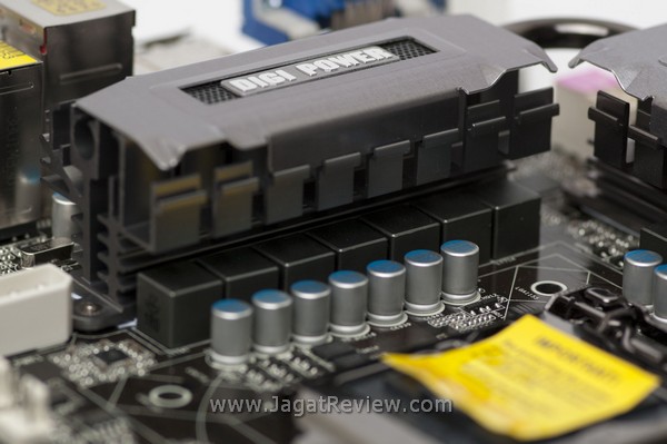 Board_Chipset_VRM_CloseUP2 Board Chipset VRM CloseUP2