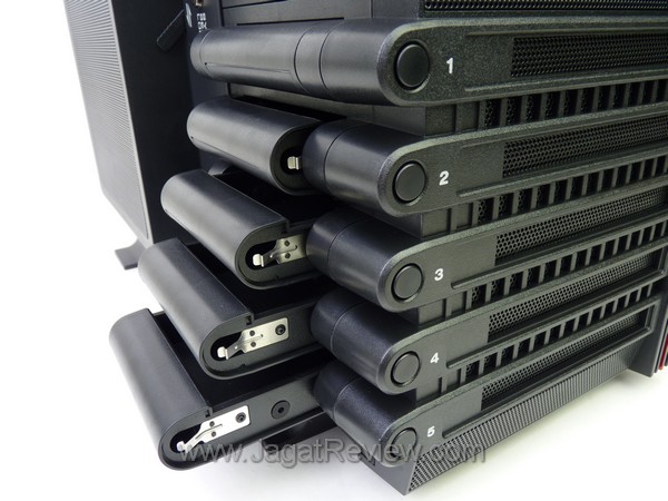 Thermaltake Level 10 GT_7 Thermaltake Level 10 GT 7