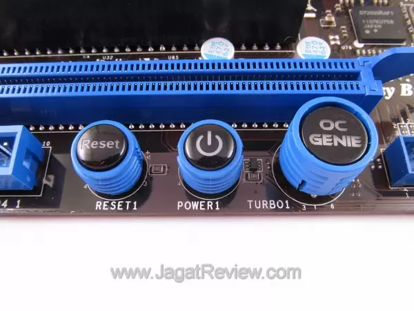 MSI Z68A-GD80(B3): Z68 High-end dengan Fitur Overclock Otomatis 1 Z68AGD80 button1