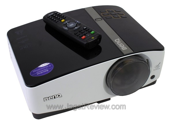 Review-Proyektor BenQ MP780 ST: Praktis dan Kaya Feature 17 benq MP780ST projector3