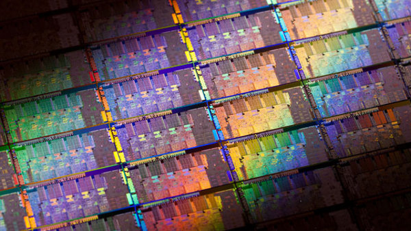 Prosesor Intel Celeron di Sandy Bridge 1 intel sandy bridge wafer