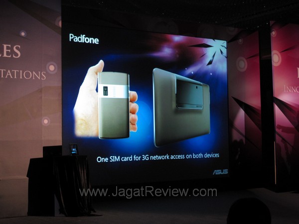 computex_2011_padfone_slide2 slide2