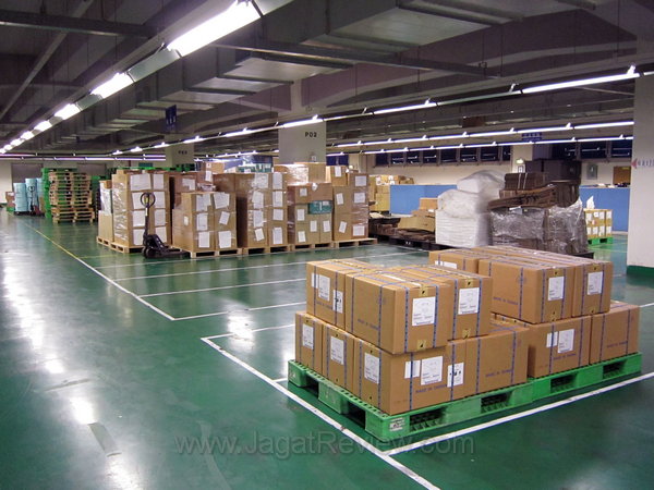 23. Motherboard siap dikirim 23. Motherboard siap dikirim