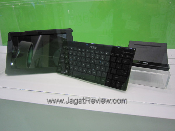 Acer ICONIA Tab W500 2