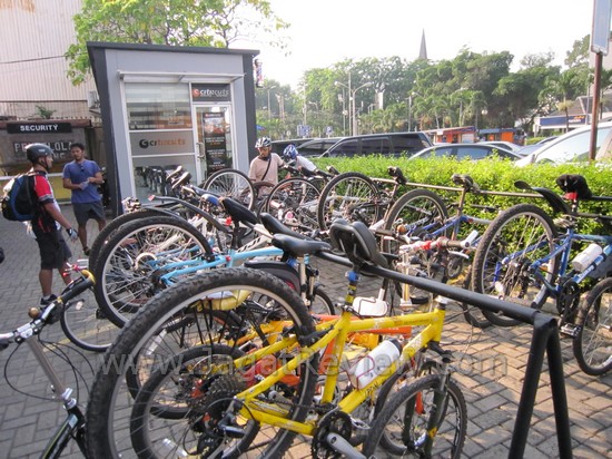 Liputan Bike2Eat (B2E) Edelman: Gowes dan Kuliner Keliling Jakarta 11 IMG 02941
