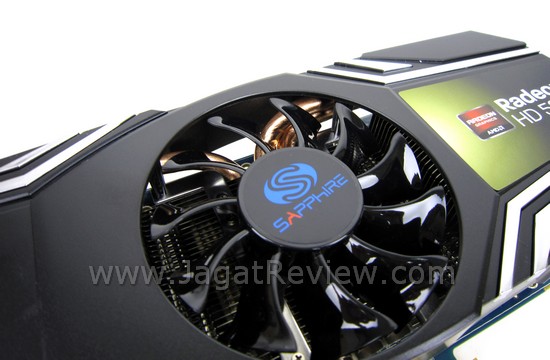 Review Sapphire HD 5830 Xtreme: Cypress, Si IMG 0323
