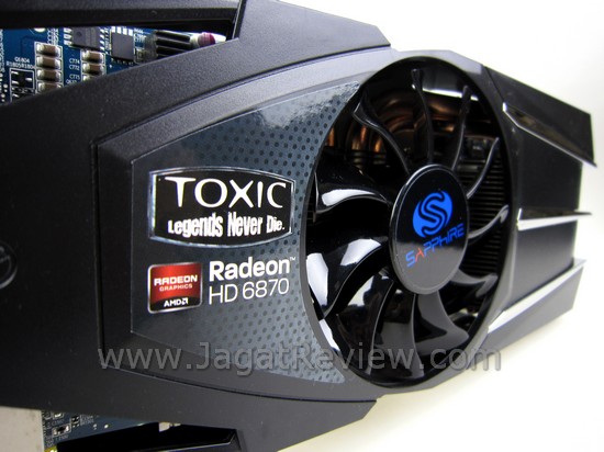 Review Sapphire HD 6870 Toxic: Racun yang Lebih Ganas? 1 IMG 04281
