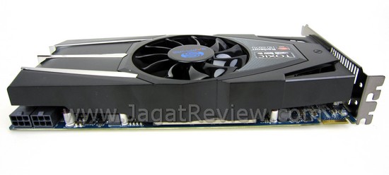 Review Sapphire HD 6870 Toxic: Racun yang Lebih Ganas? 4 IMG 04301