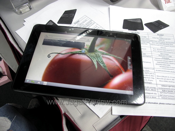 Computex 2011 Booth Raid: TUL 3 IMG 3201