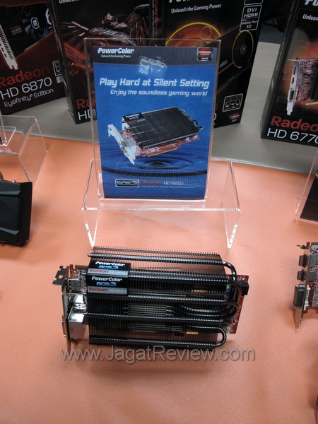 Computex 2011 Booth Raid: Powercolor 4 IMG 3216