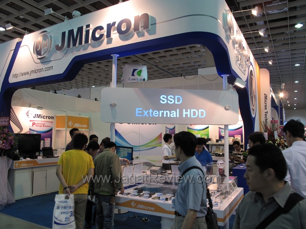 Computex 2011 Booth Raid: JMicron 9 IMG 3346