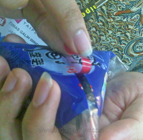 Onigiri Dibuka dari atas