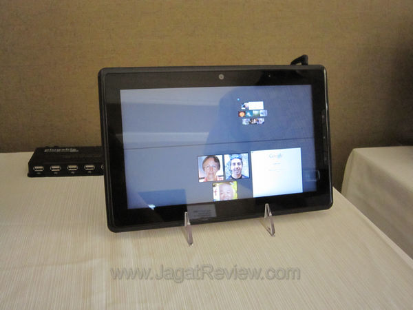 Tablet dengan prosesor Intel Atom 2