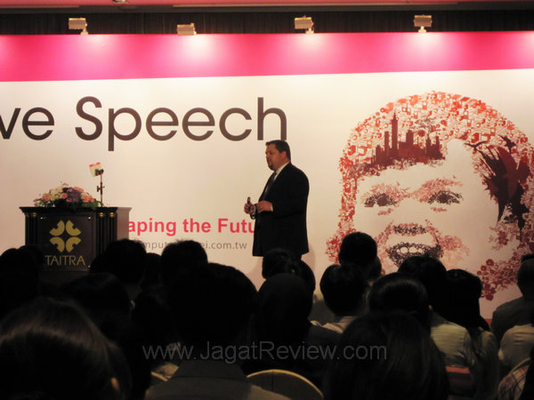 Computex 2011 Executive Speech: Intel 3 computex2011 01