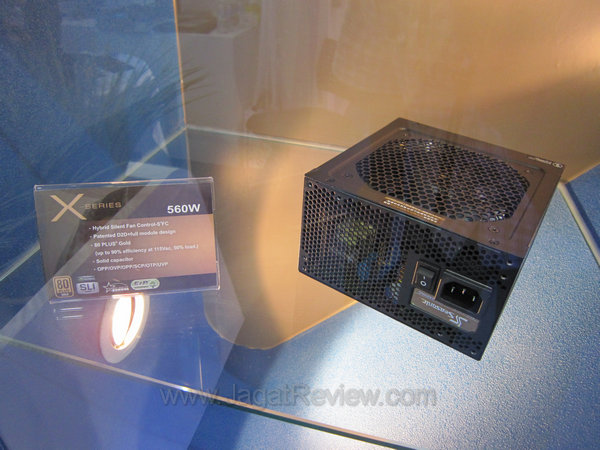 computex2011 07 Seasonic X Series 560W