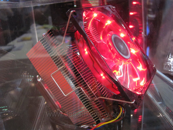 computex2011 36 Enermax ETD-N40 computex2011 36 Enermax ETD N40