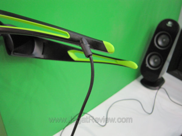 computex2011 NVIDIA 3D Glassess $99 Cable computex2011 NVIDIA 3D Glassess 99 Cable